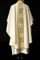 Ornat ecru ręcznie zdobiony z kamieniami naturalnymi - HM/7008/05/96 - HAF HM/7008/05/96 - Dewocjonalia P.H. Jakóbczak - Katolicki sklep liturgiczny i hurtownia