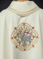 Haftowany ornat ecru z motywem baranka - KOR/396/05/01 - HAF KOR/396/05/01 - Dewocjonalia P.H. Jakóbczak - Katolicki sklep liturgiczny i hurtownia