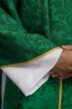 Zielony ornat z motywem IHS i bogato haftowanym kołnierzem na dekoracyjnej tkaninie - LE/7157/01 - HAF LE/7157/01 - Dewocjonalia P.H. Jakóbczak - Katolicki sklep liturgiczny i hurtownia
