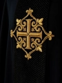 Ornat czarny haftowany na aksamicie z symbolem czarnego krzyża - LE/7029/07 - HAF LE/7029/07 - Dewocjonalia P.H. Jakóbczak - Katolicki sklep liturgiczny i hurtownia