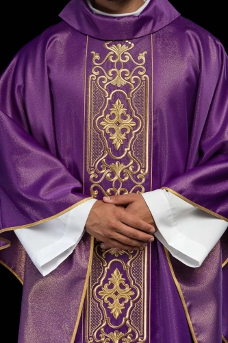 Fioletowy ornat bogato haftowany z połyskiem - LE/7021/03 - HAF LE/7021/03 - Dewocjonalia P.H. Jakóbczak - Katolicki sklep liturgiczny i hurtownia