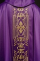 Fioletowy ornat bogato haftowany z połyskiem - LE/7021/03 - HAF LE/7021/03 - Dewocjonalia P.H. Jakóbczak - Katolicki sklep liturgiczny i hurtownia