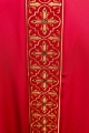 Ornat czerwony bogato haftowany ozdobiony czerwonymi kamieniami - LE/7004/02 - HAF LE/7004/02 - Dewocjonalia P.H. Jakóbczak - Katolicki sklep liturgiczny i hurtownia