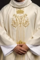 Ornat maryjny ecru błyszczący kamieniami - LE/7025/05 - HAF LE/7025/05 - Dewocjonalia P.H. Jakóbczak - Katolicki sklep liturgiczny i hurtownia