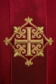 Ornat czerwony haftowany na aksamicie z symbolem czerwonego krzyża - LE/7029/02 - HAF LE/7029/02 - Dewocjonalia P.H. Jakóbczak - Katolicki sklep liturgiczny i hurtownia