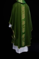 Ornat zielony haftowany z ozdobnym pasem z krzyżami - KOR/266/01/53 - HAF KOR/266/01/53 - Dewocjonalia P.H. Jakóbczak - Katolicki sklep liturgiczny i hurtownia