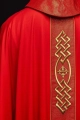 Ornat czerwony z haftowanym złotym krzyżem - KOR/266/02/53 - HAF KOR/266/02/53 - Dewocjonalia P.H. Jakóbczak - Katolicki sklep liturgiczny i hurtownia