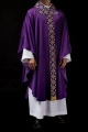 Ornat fioletowy z błyszczącym haftem w fioletowym kolorze - LE/7026/03 - HAF LE/7026/03 - Dewocjonalia P.H. Jakóbczak - Katolicki sklep liturgiczny i hurtownia