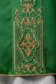 Zielony ornat bogato haftowany z połyskiem - LE/7021/01 - HAF LE/7021/01 - Dewocjonalia P.H. Jakóbczak - Katolicki sklep liturgiczny i hurtownia