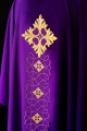 Fioletowy ornat bogato haftowany nicią i kamieniami - LE/7018/03 - HAF LE/7018/03 - Dewocjonalia P.H. Jakóbczak - Katolicki sklep liturgiczny i hurtownia