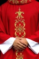Czerwony ornat liturgiczny bogato haftowany kamieniami - LE/7014/02 - HAF LE/7014/02 - Dewocjonalia P.H. Jakóbczak - Katolicki sklep liturgiczny i hurtownia