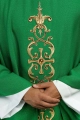Zielony ornat liturgiczny bogato haftowany kamieniami - LE/7014/01 - HAF LE/7014/01 - Dewocjonalia P.H. Jakóbczak - Katolicki sklep liturgiczny i hurtownia
