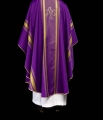 Fioletowy ornat haftowany ze wzorem IHS ze złoceniem - KOR/183/03/27 - HAF KOR/183/03/27 - Dewocjonalia P.H. Jakóbczak - Katolicki sklep liturgiczny i hurtownia