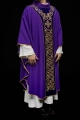 Fioletowy ornat liturgiczny zdobiony haftem na aksamicie - KOR/169/03 - HAF KOR/169/03 - Dewocjonalia P.H. Jakóbczak - Katolicki sklep liturgiczny i hurtownia