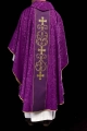 Fioletowy ornat liturgiczny ozdobiony haftowanym pasem - KOR/148/03/81 - HAF KOR/148/03/81 - Dewocjonalia P.H. Jakóbczak - Katolicki sklep liturgiczny i hurtownia