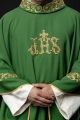 Zielony ornat ze złotym haftem IHS i ozdobnym wykończeniem - KOR/157/01/01 - HAF KOR/157/01/01 - Dewocjonalia P.H. Jakóbczak - Katolicki sklep liturgiczny i hurtownia