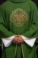 Zielony ornat z haftem IHS i PAX - KOR/119/01/01 - HAF KOR/119/01/01 - Dewocjonalia P.H. Jakóbczak - Katolicki sklep liturgiczny i hurtownia