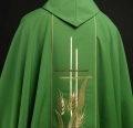 Zielony ornat haftowany motywami krzyża i kłosa - KOR/114/01/01 - HAF KOR/114/01/01 - Dewocjonalia P.H. Jakóbczak - Katolicki sklep liturgiczny i hurtownia