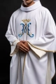 Biały ornat haftowany motywem maryjnym - KOR/090/04/12 - HAF KOR/090/04/12 - Dewocjonalia P.H. Jakóbczak - Katolicki sklep liturgiczny i hurtownia