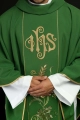 Ornat zielony z haftem IHS, kłosów i winogron - KOR/117/01/01 - HAF KOR/117/01/01 - Dewocjonalia P.H. Jakóbczak - Katolicki sklep liturgiczny i hurtownia