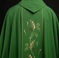 Ornat zielony z haftem IHS, kłosów i winogron - KOR/117/01/01 - HAF KOR/117/01/01 - Dewocjonalia P.H. Jakóbczak - Katolicki sklep liturgiczny i hurtownia
