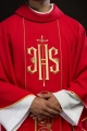 Czerwony ornat liturgiczny haftowany IHS - KOR/031/02/01 - HAF KOR/031/02/01 - Dewocjonalia P.H. Jakóbczak - Katolicki sklep liturgiczny i hurtownia