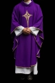 Fioletowy ornat haftowany motywem krzyża - KOR/002/03/12 - HAF KOR/002/03/12 - Dewocjonalia P.H. Jakóbczak - Katolicki sklep liturgiczny i hurtownia