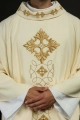 Ornat liturgiczny ecru bogato haftowany sznurkiem ozdobionym kamieniami - LE/7018/05 - HAF LE/7018/05 - Dewocjonalia P.H. Jakóbczak - Katolicki sklep liturgiczny i hurtownia
