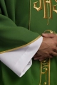 Ornat zielony z haftem IHS i szerokim pasem ozdobnym - KOR/031/01/01 - HAF KOR/031/01/01 - Dewocjonalia P.H. Jakóbczak - Katolicki sklep liturgiczny i hurtownia