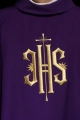 Fioletowy ornat haftowany ze złotym motywem IHS - KOR/010/03/12 - HAF KOR/010/03/12 - Dewocjonalia P.H. Jakóbczak - Katolicki sklep liturgiczny i hurtownia