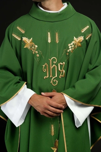 Ornat zielony haftowany z symbolem IHS i winogronami - KOR/057/01/01 - HAF KOR/057/01/01 - Dewocjonalia P.H. Jakóbczak - Katolicki sklep liturgiczny i hurtownia