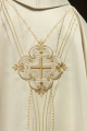 Ornat ecru z błyszczącej tkaniny inspirowany Różańcem - LE/7016/05 - HAF LE/7016/05 - Dewocjonalia P.H. Jakóbczak - Katolicki sklep liturgiczny i hurtownia