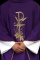 Fioletowy ornat z haftem złotego krzyża - KOR/026/03/12 - HAF KOR/026/03/12 - Dewocjonalia P.H. Jakóbczak - Katolicki sklep liturgiczny i hurtownia
