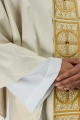 Złoty ornat bogato haftowany, ozdobiony kamieniami - LE/7012/05 - HAF LE/7012/05 - Dewocjonalia P.H. Jakóbczak - Katolicki sklep liturgiczny i hurtownia