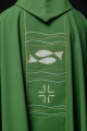 Zielony ornat z haftem krzyża i ryby - KOR/213/01/01 - HAF KOR/213/01/01 - Dewocjonalia P.H. Jakóbczak - Katolicki sklep liturgiczny i hurtownia