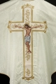 Ornat ecru z wizerunkiem Jezusa Chrystusa na krzyżu - KOR/190/05/83/PA - HAF KOR/190/05/83/PA - Dewocjonalia P.H. Jakóbczak - Katolicki sklep liturgiczny i hurtownia