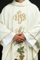 Ornat ecru z haftem IHS, kłosów i winogron - KOR/117/05/01 - HAF KOR/117/05/01 - Dewocjonalia P.H. Jakóbczak - Katolicki sklep liturgiczny i hurtownia