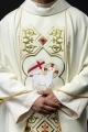 Haftowany ornat ecru z motywem baranka - KOR/039/05/01 - HAF KOR/039/05/01 - Dewocjonalia P.H. Jakóbczak - Katolicki sklep liturgiczny i hurtownia