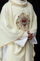 Ornat liturgiczny ecru z haftem motywu Serca Maryi - KOR/392/05/01 - HAF KOR/392/05/01 - Dewocjonalia P.H. Jakóbczak - Katolicki sklep liturgiczny i hurtownia