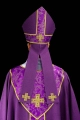 Mitra fioletowa z haftowanym krzyżem na tkaninie żakardowej - LE/9075/03 - HAF LE/9075/03 - Dewocjonalia P.H. Jakóbczak - Katolicki sklep liturgiczny i hurtownia