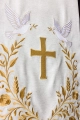 Lektorium białe z haftem krzyża i gołębi - LE/8049/05 - HAF LE/8049/05 - Dewocjonalia P.H. Jakóbczak - Katolicki sklep liturgiczny i hurtownia