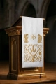 Lektorium białe z haftem monogramu IHS - LE/8048/05 - HAF LE/8048/05 - Dewocjonalia P.H. Jakóbczak - Katolicki sklep liturgiczny i hurtownia