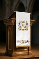 Lektorium ecru z haftem motywu maryjnego - LE/8045/05 - HAF LE/8045/05 - Dewocjonalia P.H. Jakóbczak - Katolicki sklep liturgiczny i hurtownia