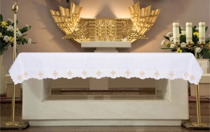 Obrus ołtarzowy z haftem krzyży jerozolimskich - 150 x 350 cm - KOO/091