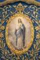 Dwustronna chorągiew procesyjna z Matką Bożą Niepokalanie Poczętą i monogramem maryjnym - 80 x 130 cm - CHD/004 - HAF CHD/004/06/109 80*130 - Dewocjonalia P.H. Jakóbczak - Katolicki sklep liturgiczny i hurtownia