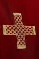 Dalmatyka czerwona z haftowanym krzyżem - S-1070-02-70-D - HAF S-1070-02-70-D - Dewocjonalia P.H. Jakóbczak - Katolicki sklep liturgiczny i hurtownia