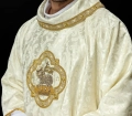 Dalmatyka ecru z haftem Baranka Bożego - S-1072-05-88-D - HAF S-1072-05-88-D - Dewocjonalia P.H. Jakóbczak - Katolicki sklep liturgiczny i hurtownia