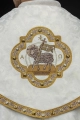 Kapa liturgiczna ecru z haftem Baranka Bożego - S-3072-05-88 - HAF S-3072-05-88 - Dewocjonalia P.H. Jakóbczak - Katolicki sklep liturgiczny i hurtownia