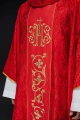 Ornat czerwony z haftowanym pasem z monogramem IHS - S-7059-02-67 - HAF S-7059-02-67 - Dewocjonalia P.H. Jakóbczak - Katolicki sklep liturgiczny i hurtownia