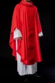 Ornat czerwony z haftowanym pasem z motywem krzyża - S-7060-02-53 - HAF S-7060-02-53 - Dewocjonalia P.H. Jakóbczak - Katolicki sklep liturgiczny i hurtownia